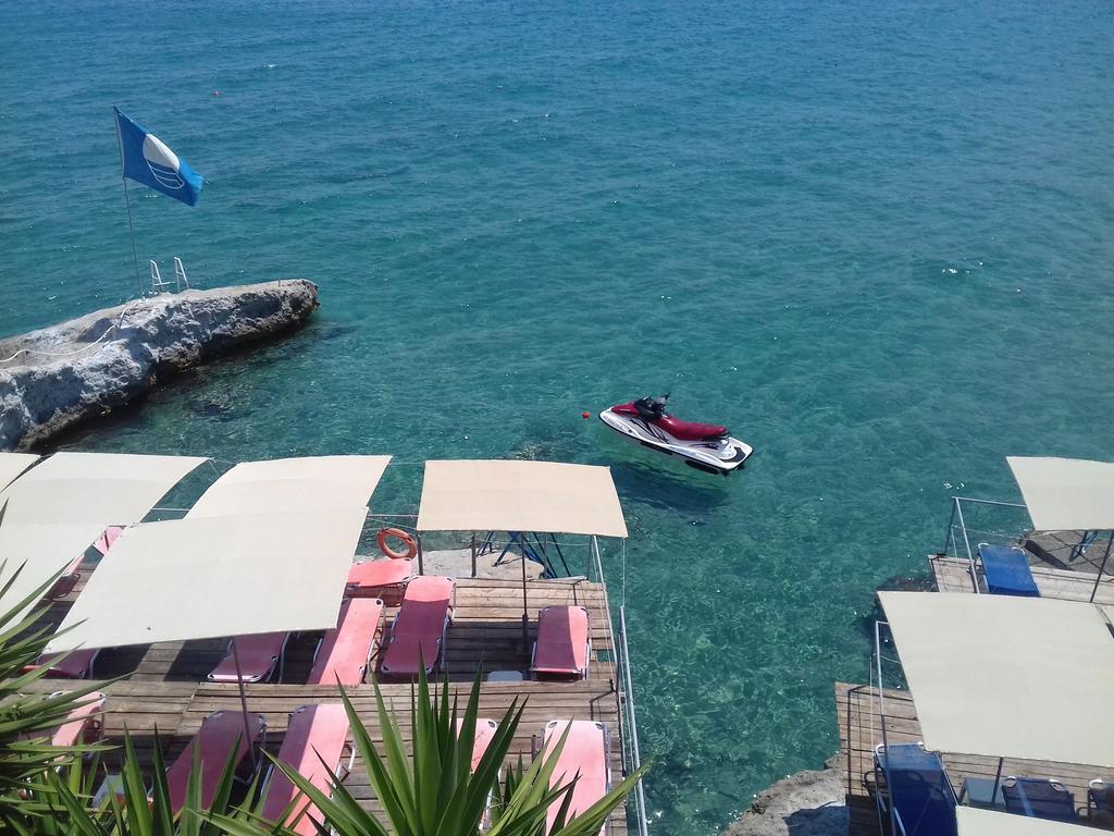 Argo Hotel Aegina Exterior photo